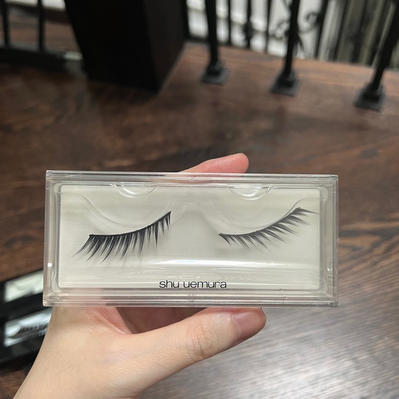 Makeup4ever false eyelashes - Picture 4 of 8